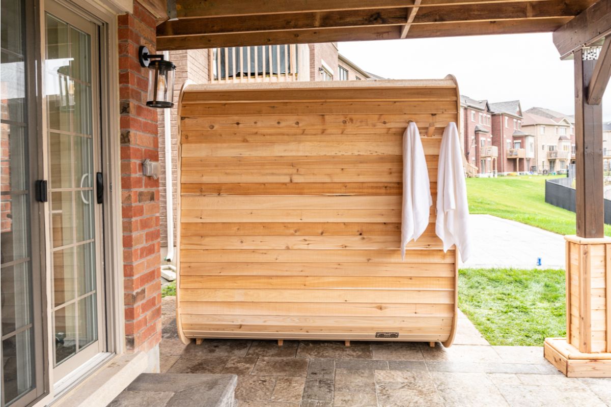 Dundalk Leisure Canadian Timber Luna Traditional Outdoor Sauna CTC22LU