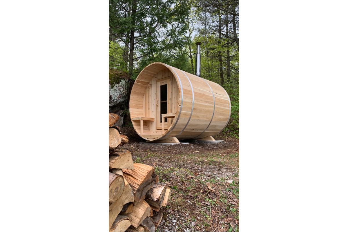 Dundalk Leisure Craft Canadian Timber Serenity Ooutdoor Sauna CTC2245W