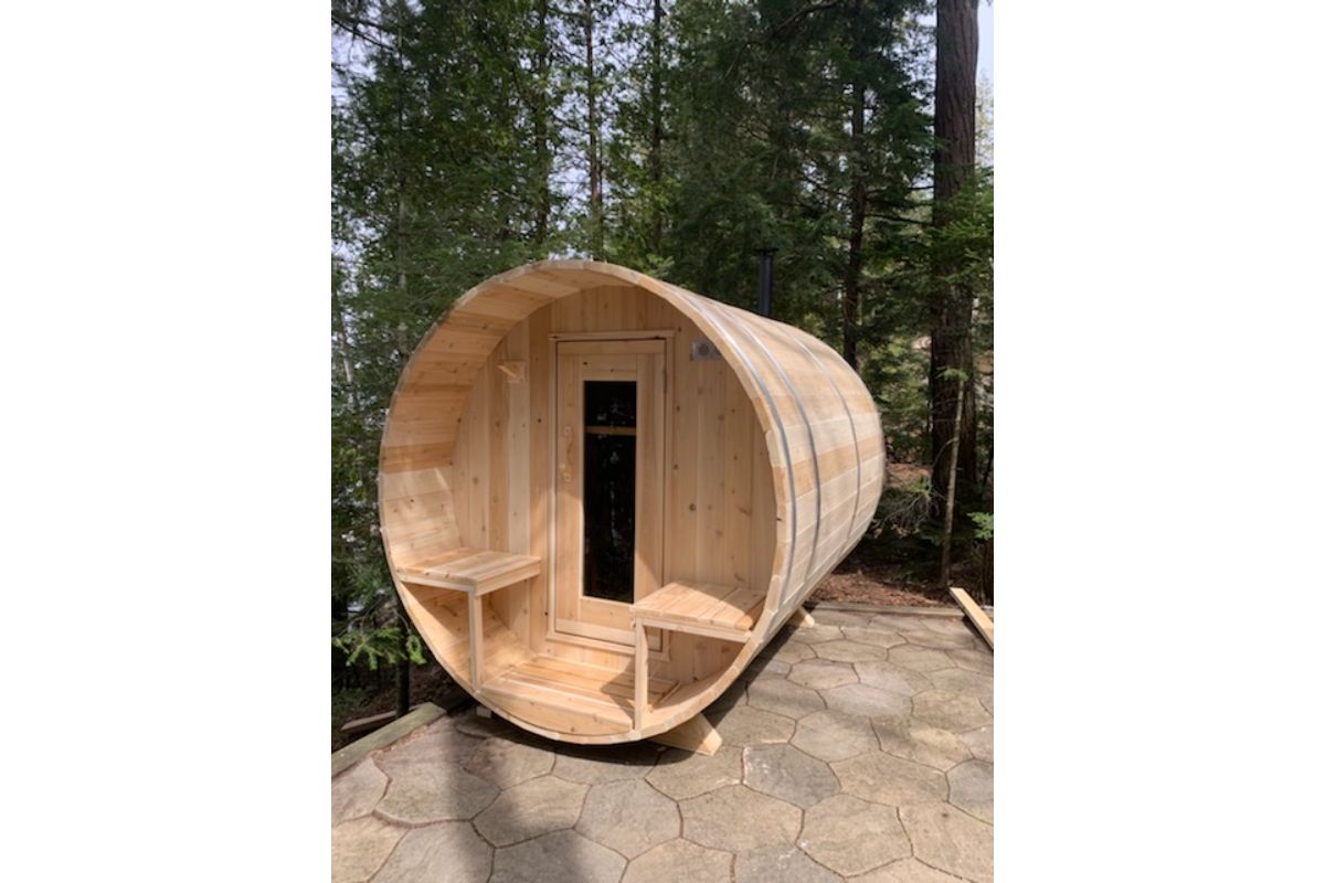 Dundalk Leisure Craft Canadian Timber Serenity Ooutdoor Sauna CTC2245W
